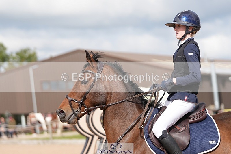 250921-121953-02893 - Cls 9 Pony Foxhunter and 1.10m