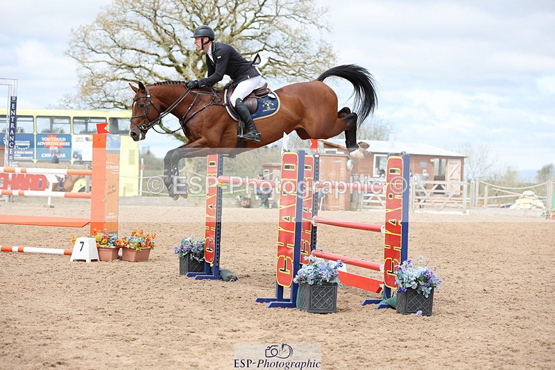 240419A-122351-07200 - Cls 6, 2 Star Medium Tour 1.35m