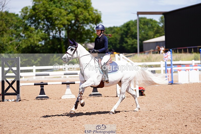 240629A-120716-05197 - Cls 18 Newcomers and 1m Open