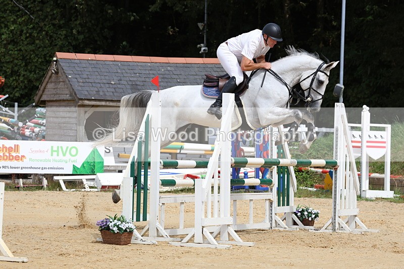 3E7A4180 - Class 7: Senior Newcomers/1.10m open