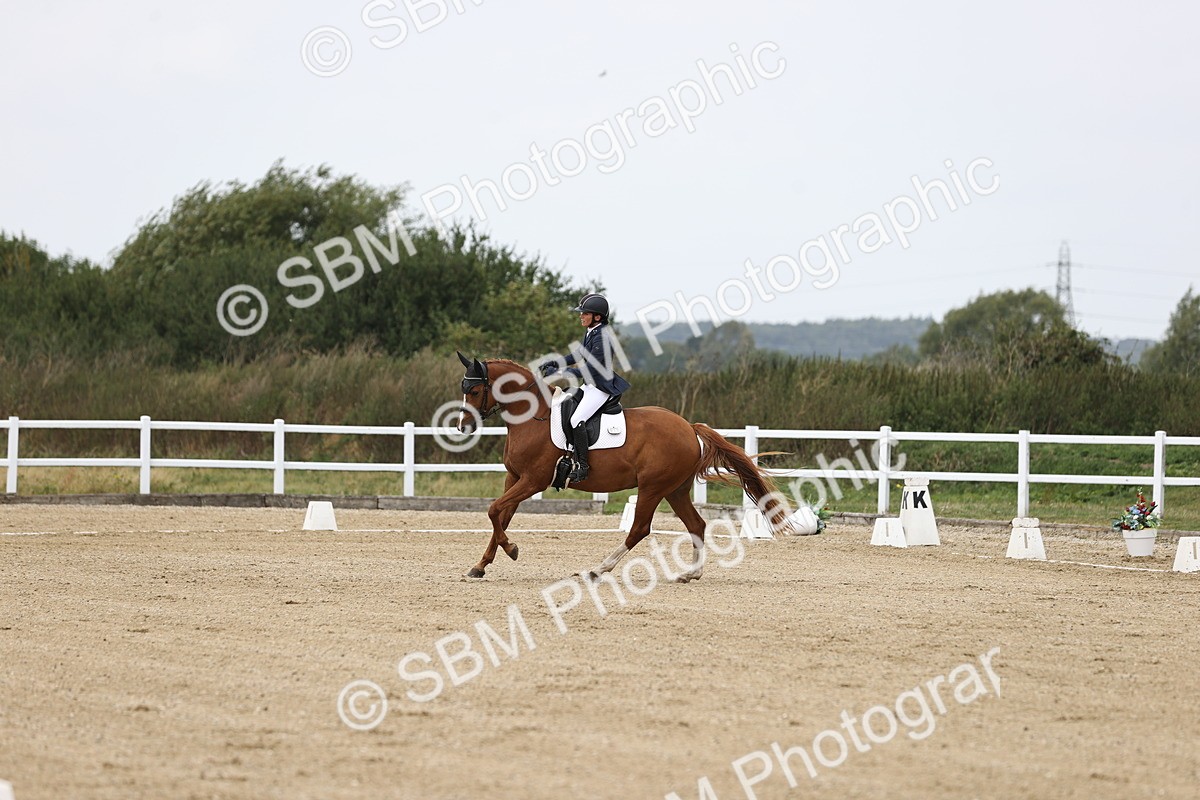 SBM_017432 - Class 14 - Novice 23 - 13.52-14.55