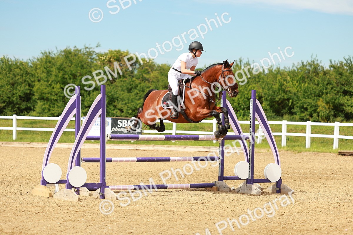 SBM_002343 - Class 4 - Senior Newcomers - 1.10m