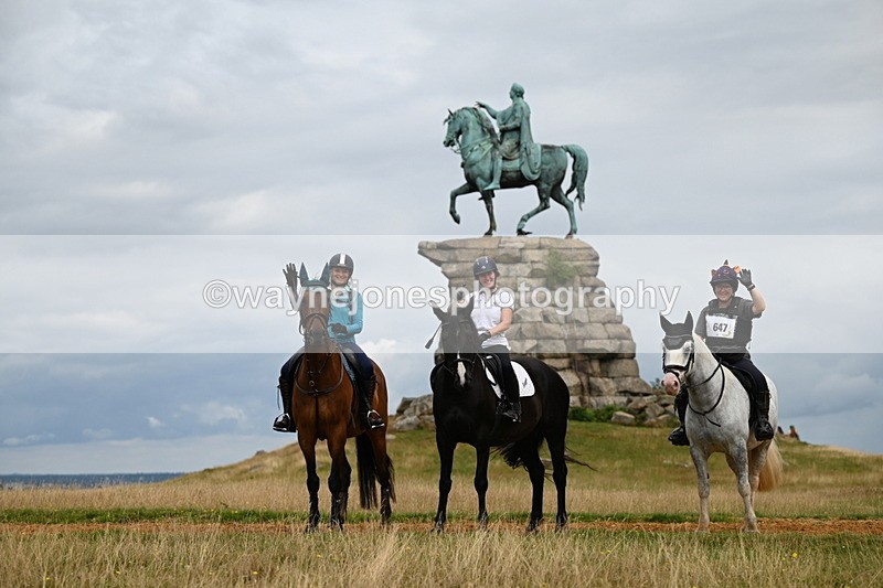 DSC_5989 - Time at Statue 12:17 to 12:44