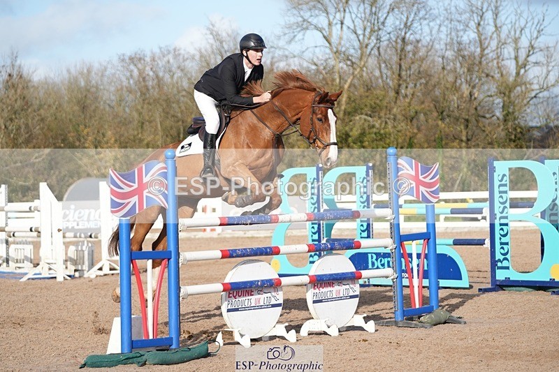 251108-130406-02638 - Cls 13 Foxhunter and 1.20m Open