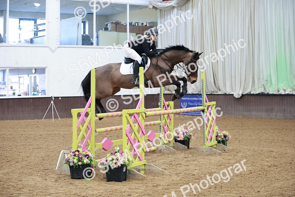 SBM_000945 - Class 5 - Senior Foxhunter - 1.20m