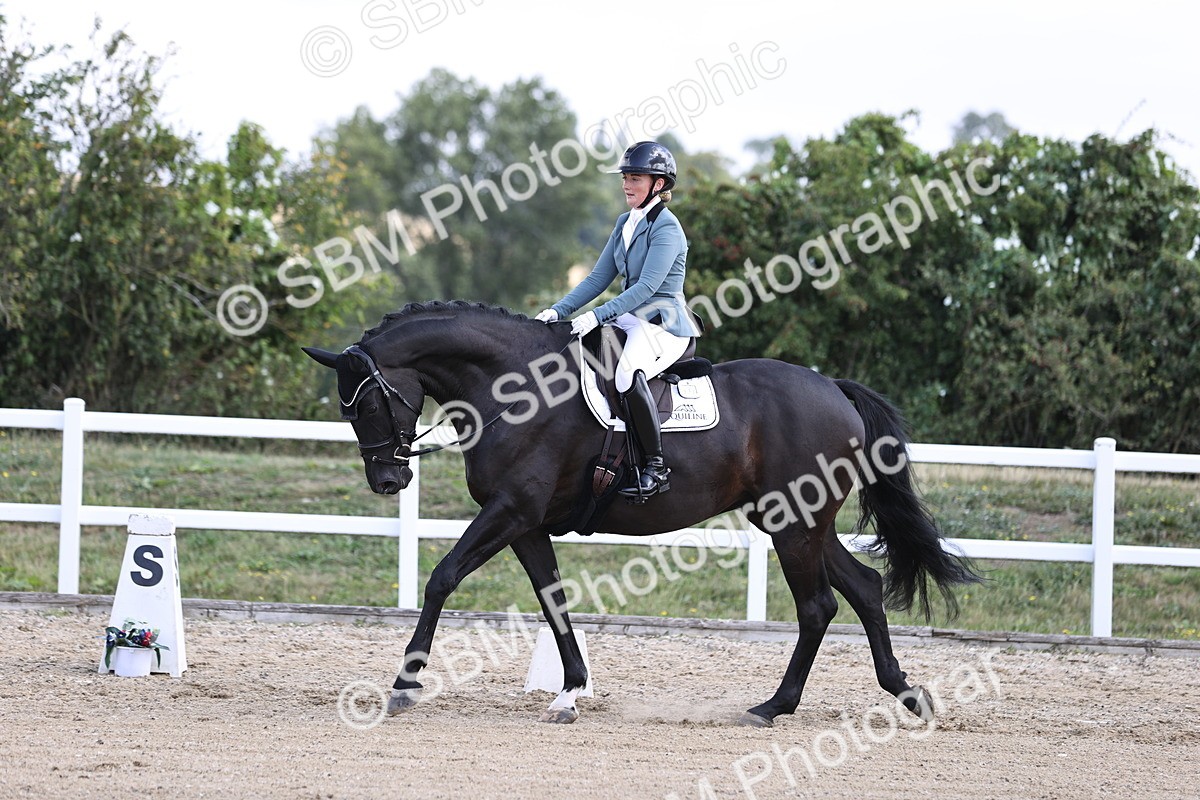 SBM_016074 - Class 14 - Novice 23 - 10.29-11.32