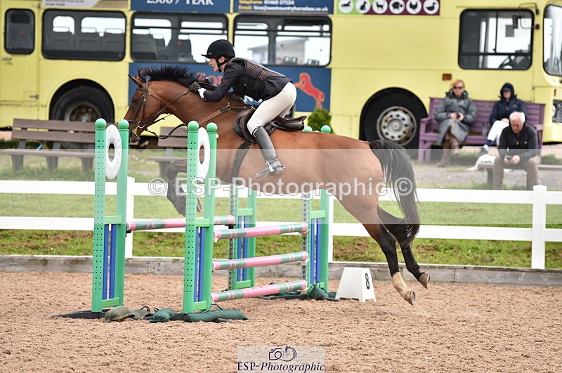 230812A-130430-09351 - Cls 27 85cm Amateur Qualifier