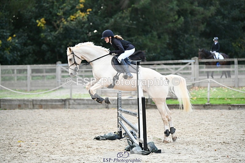 251004A-162749-02072 - Classes 10 & 11 80cm