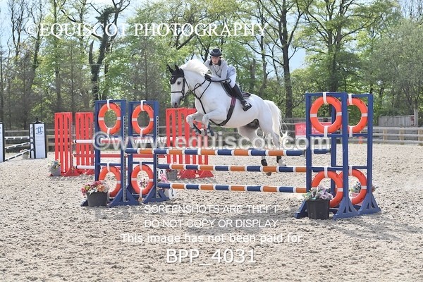 BPP_4031 - CLASS 9 - FRI - Senior Newcomers/ 1.10m Open