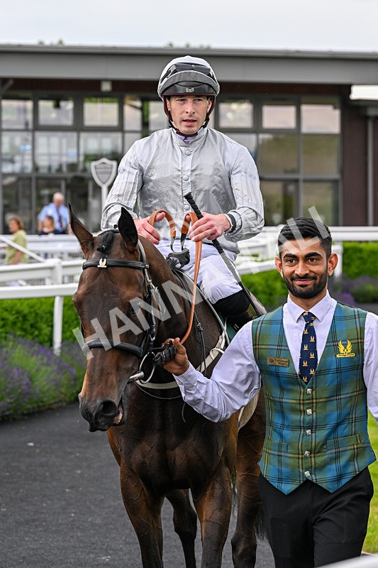 220626-Race 4-Velvet Rhythm-9284 - Race 4 16.00pm Congratulations To The Happy Couple EBF Fillies' Handicap