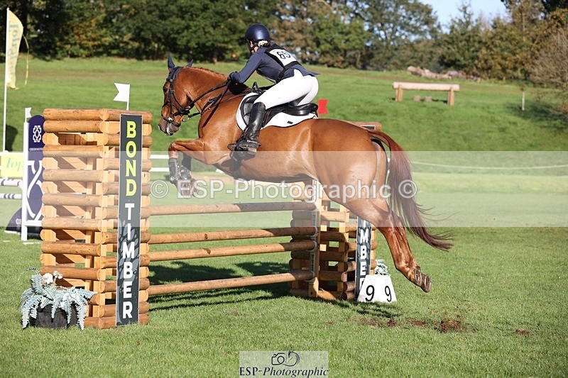 231022-103337-24607 - 656-DUNARD.RED.KNIGHT-Naomi.Watkins-TrotUp+SJ