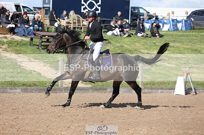 240419A-163331-09435 - Cls 10, 2 Star Big Tour 145cm  15.45 to 16.35 break