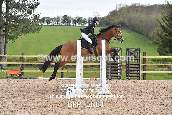 BPP_5861 - CLASS 24 SUN Senior British Novice/ 90cm Open
