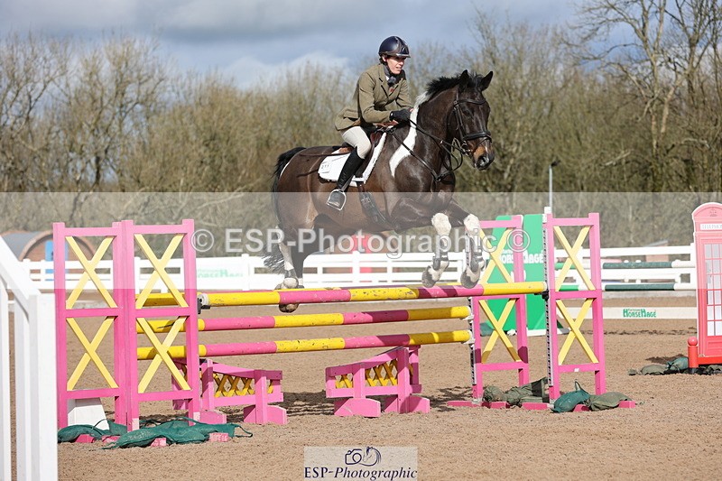 240223A-120811-01096 - Cls 4 Snr 1.05m Open