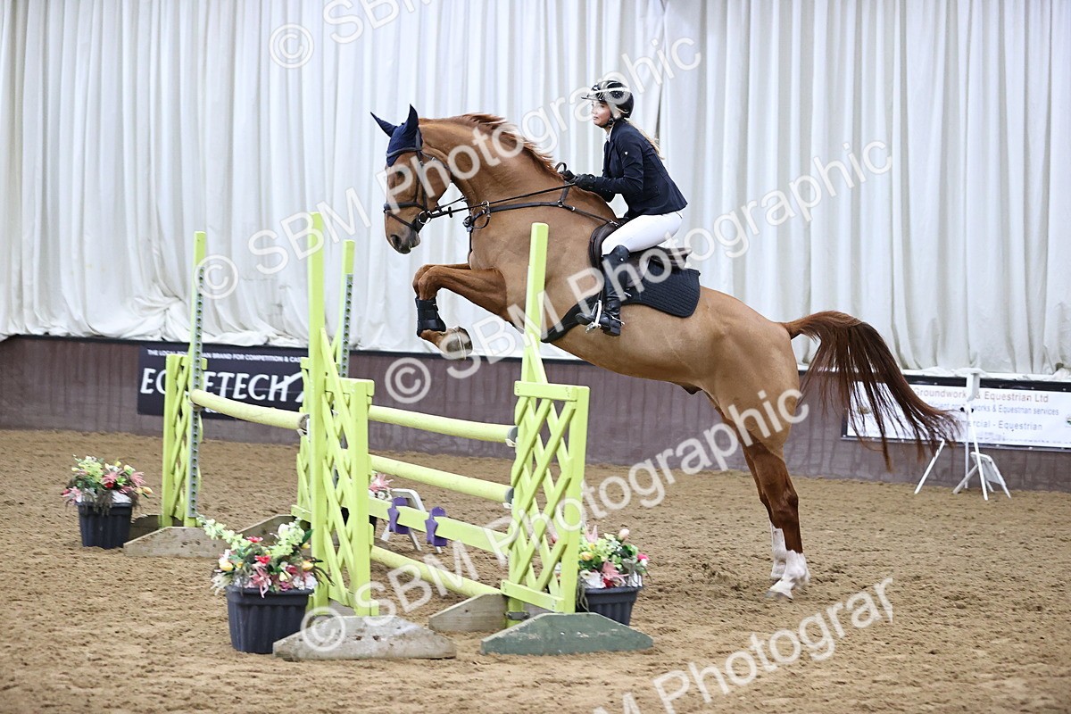 SBM_001666 - Class 4 - Senior Newcomers - 1.10m Open