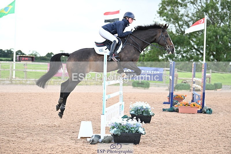240912A-122745-01474 - Cls 3 Snr Foxhunter
