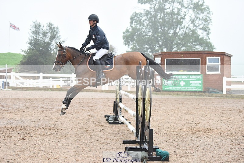 230917A-131854-07086 - Cls 35 Snr Discovery & 1m Open