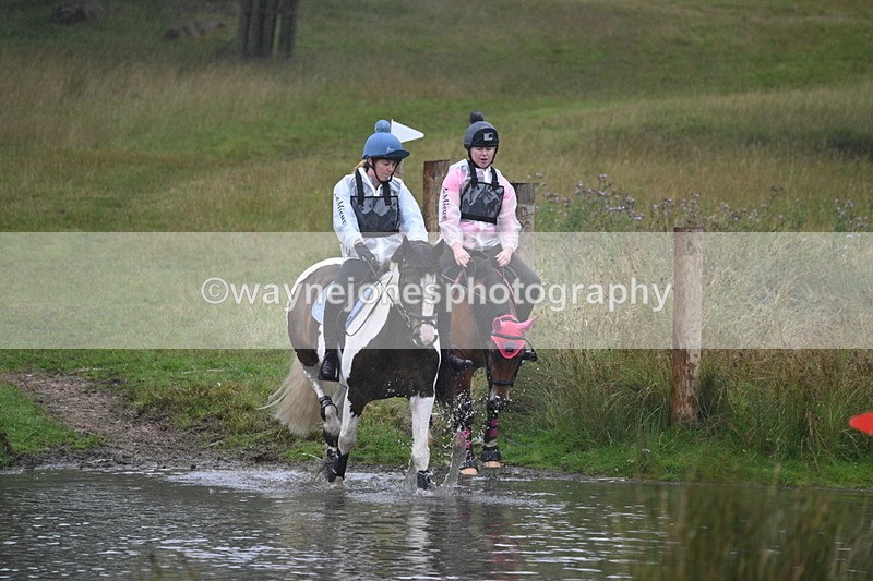 WJ7_8800 - Time at Water 11:53 to 12:23