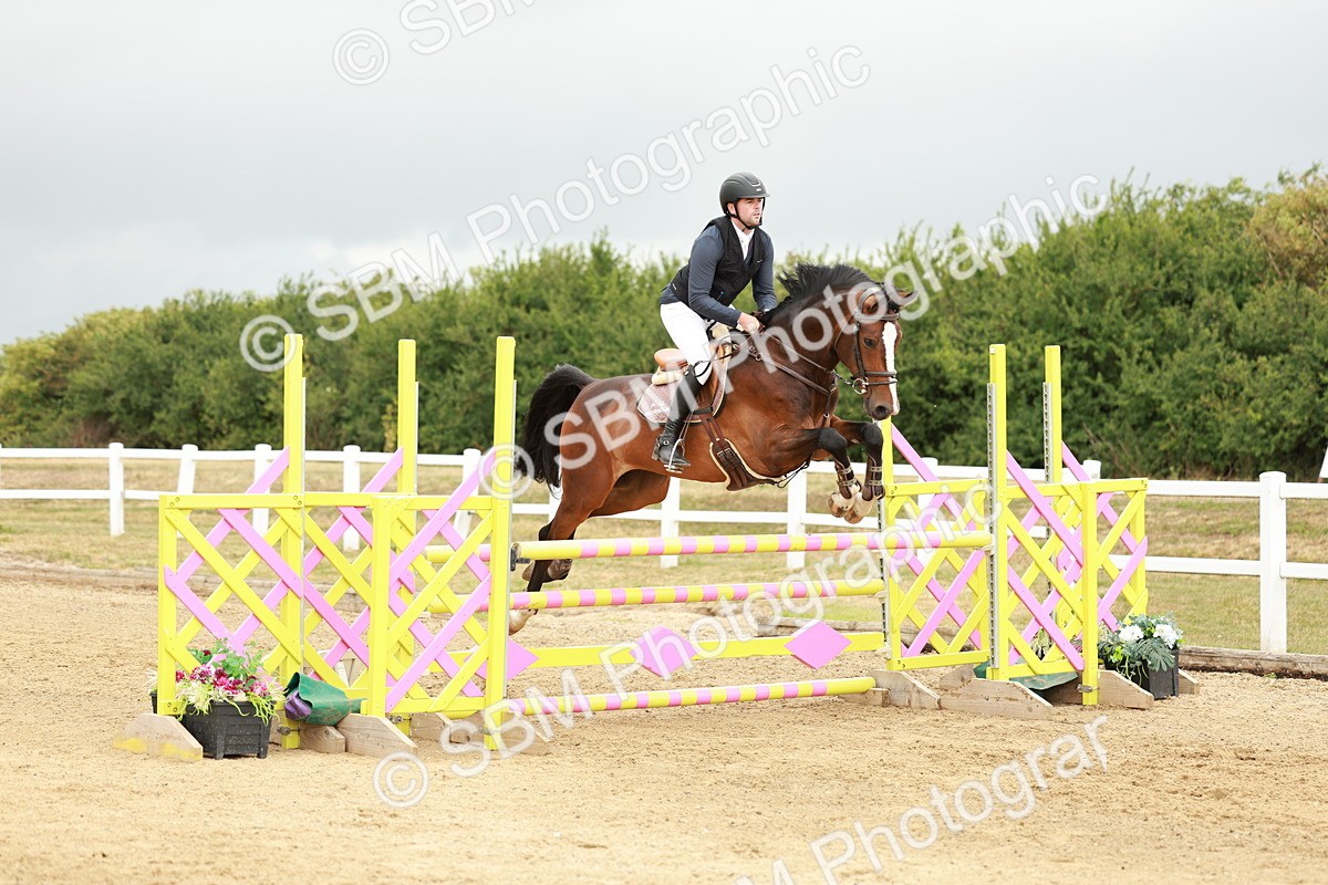 SBM_007003 - Class 2 - Senior Discovery - 1.00m Open