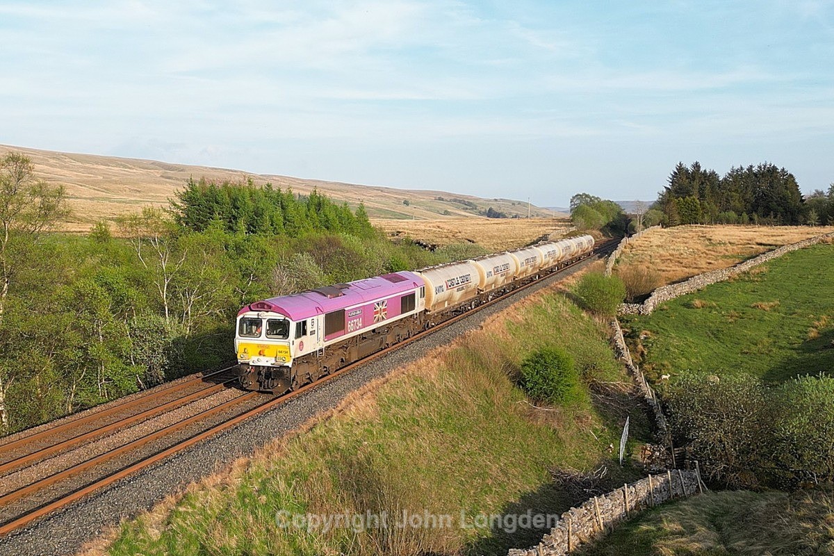 JL - 30.4.25 66734 6C00 Clitheroe - Carlisle NY, Ais Gill MP260 - Latest shots