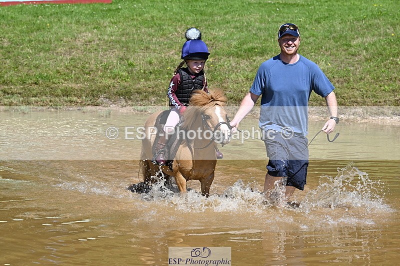 240728B-111500-01270 - Gemma's Group XC