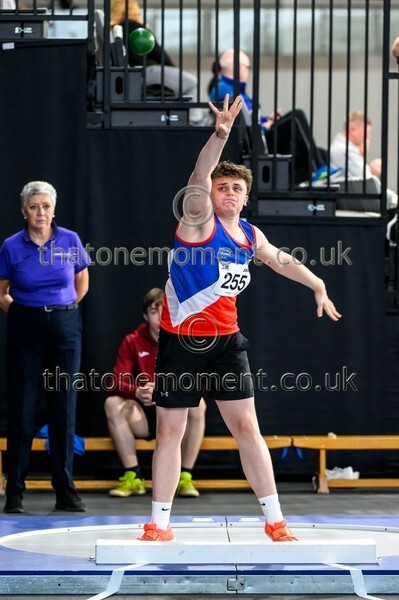 SeniorInd25-924848 - Field Male