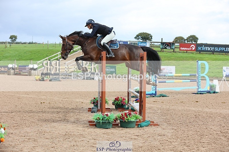 250911-122648-01458 - Cls 3 Snr Foxhunter