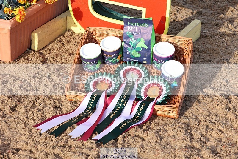 250629-190712-14101 - Cls 39-41 Children on Horses