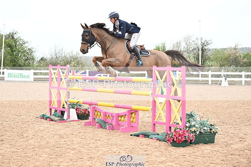 240406A-153811-04187 - Cls 17 National 1.30m Open