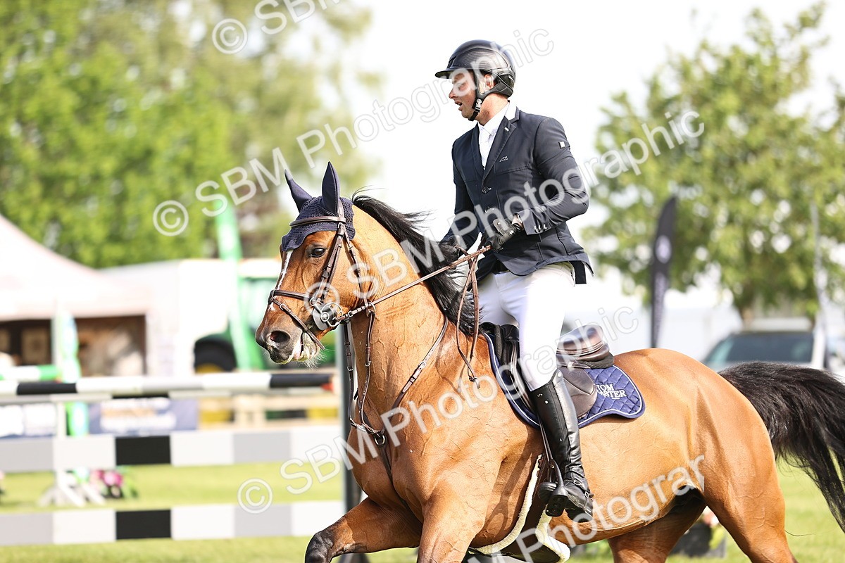 SBM_01304 - Class 200 - Martin Grant Homes Welcome Stakes 1.25m Open
