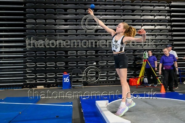 CEREL-816587 - Field Female