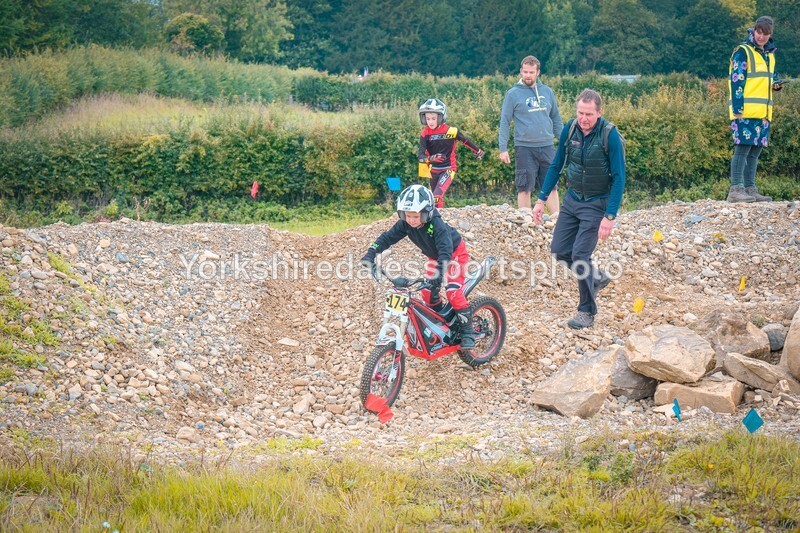 DSCF0495 - Ripon MC Trial 27/09- kids