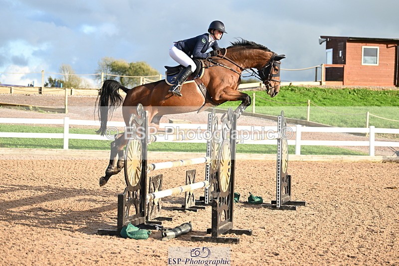 241023A-160650-01302 - Cls 6 National 1.30m Open