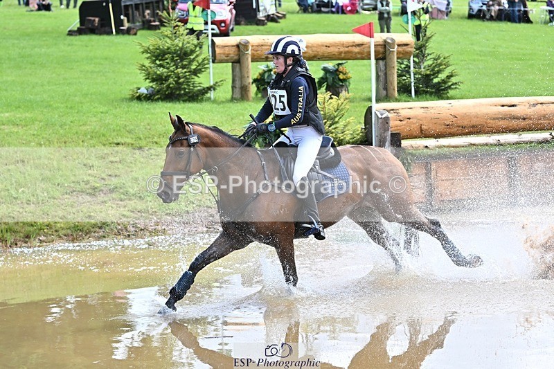 240526-113823-20625 - 425-HUMBLE_GLORY-Sophia_Hill