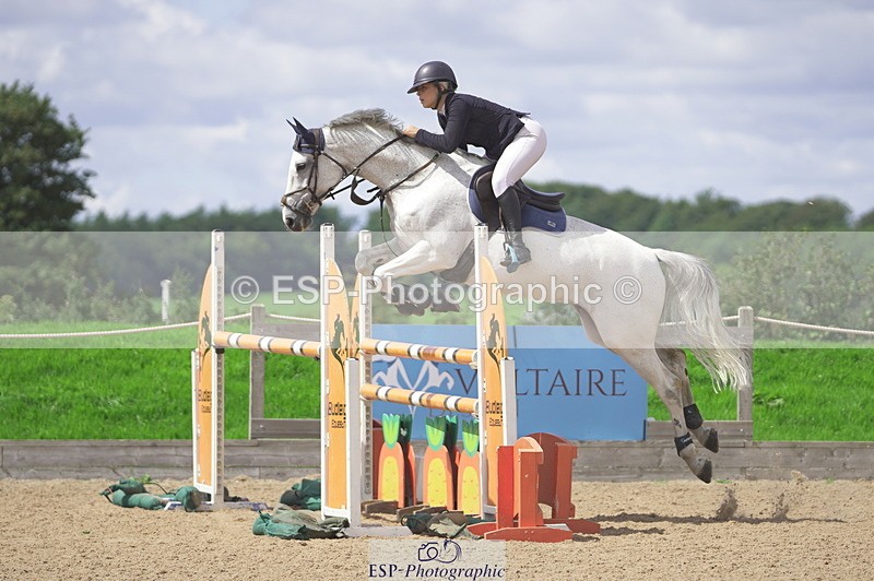 230806A-131022-02149 - Cls 14 Snr Foxhunter & 1.20m Open