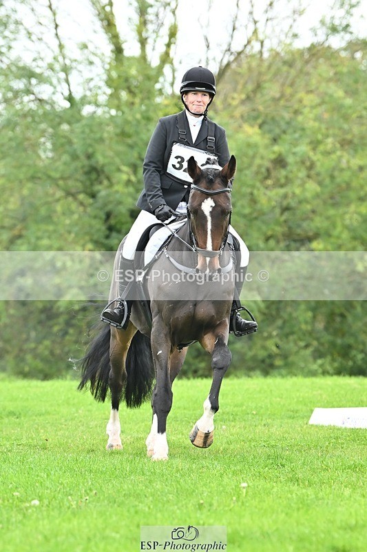 241024-120921-02641 - 323-Nicky.Blastland-FOUNDATIONS.HUSTLER