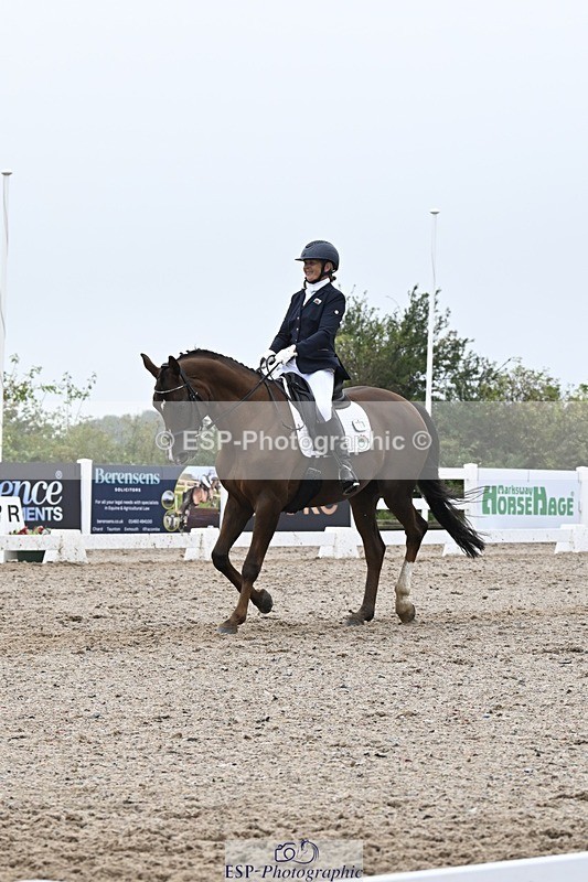 250907-151952-09057 - 108-Susan.JonesWoodlander.Summer.Breeze