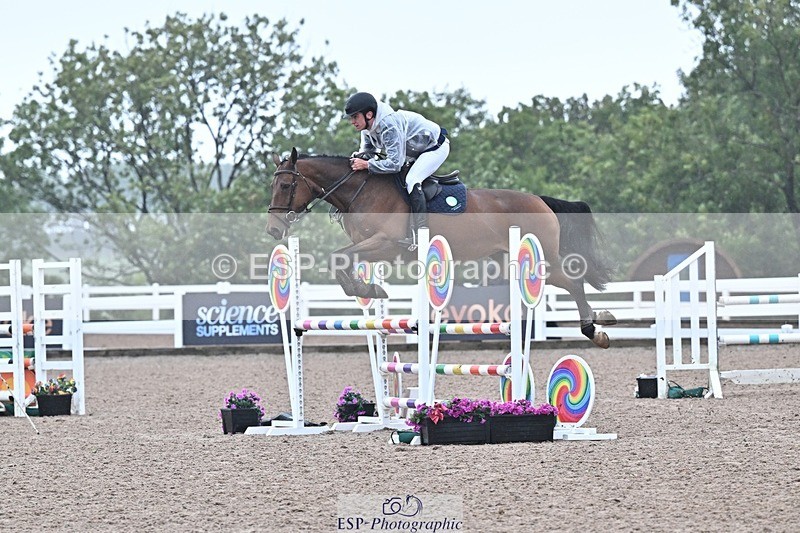 250914-130145-08874 - Cls 36 1.05m Amateur Quali