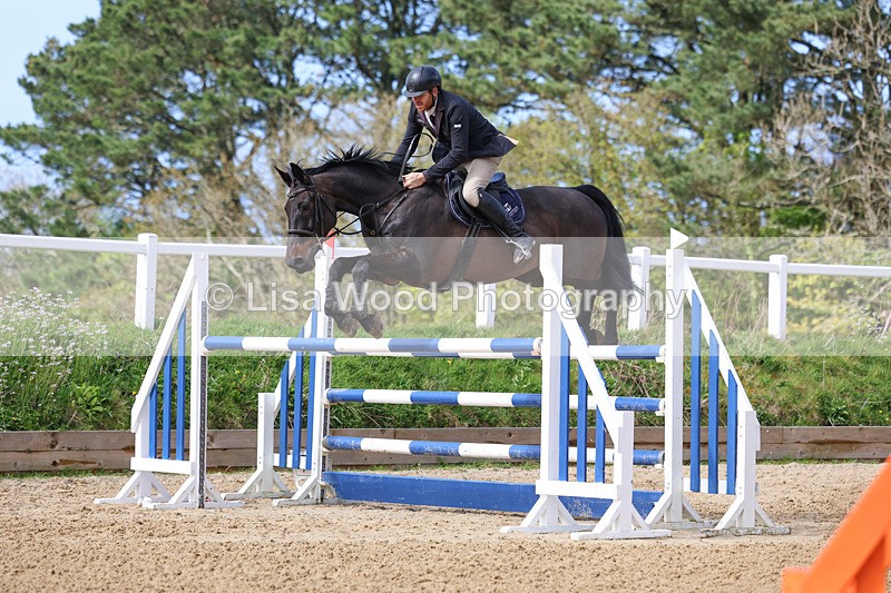 3E7A2298 - Class 8: Senior Foxhunter/1.20 open