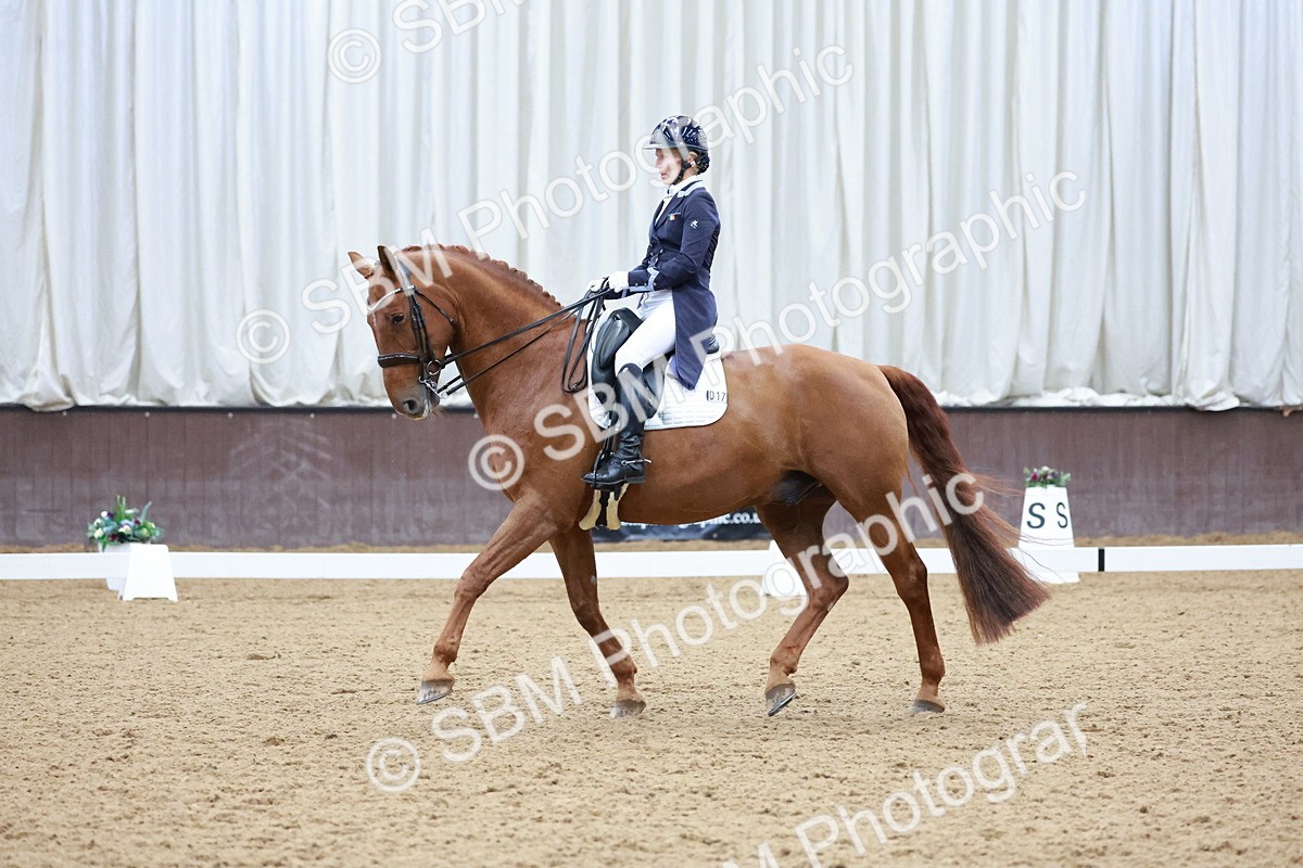 SBM_020856 - Class 13 - FEI INT I - 16.26-17.14