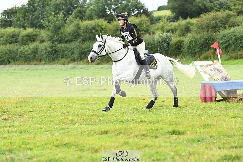 240630-152305-02553 - 701-Gillian_Moleworth-Annagh_Darcy