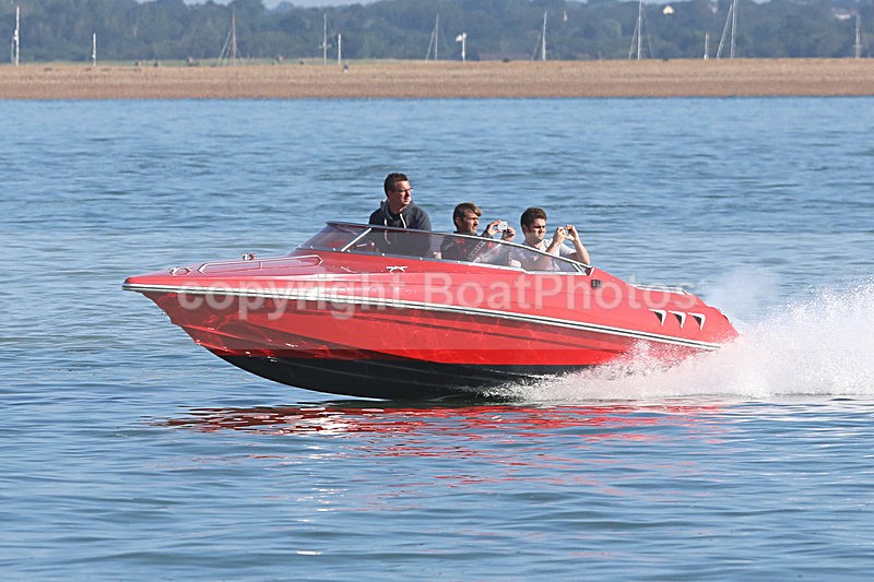 150906 RED SPEDBOAT WT7A9966 - Speedboats