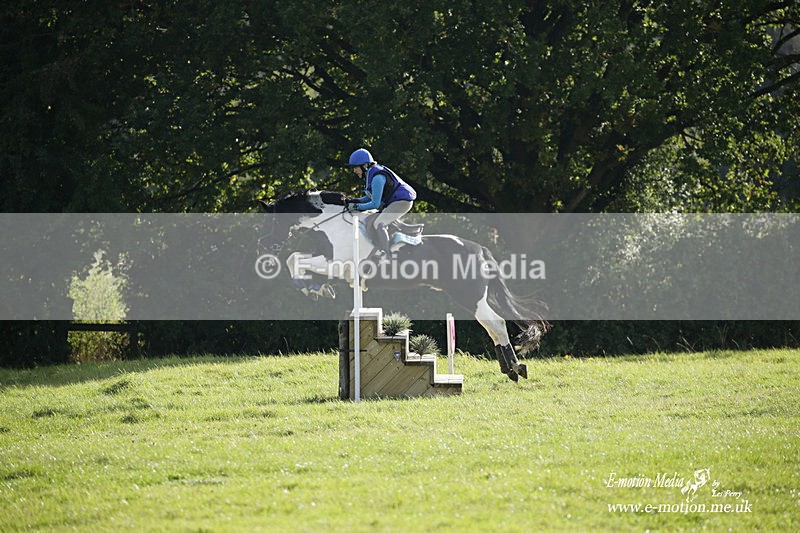  WWHT 171021 3874 - Open (1.00m)  17/10/21