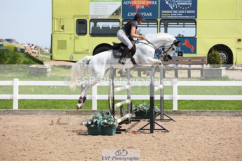 240510A-140551-07443 - Cls 17 1.05m National Am Quali