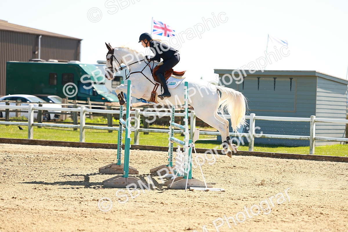 SBM_001623 - Class 5 - Senior Foxhunter - 1.20m
