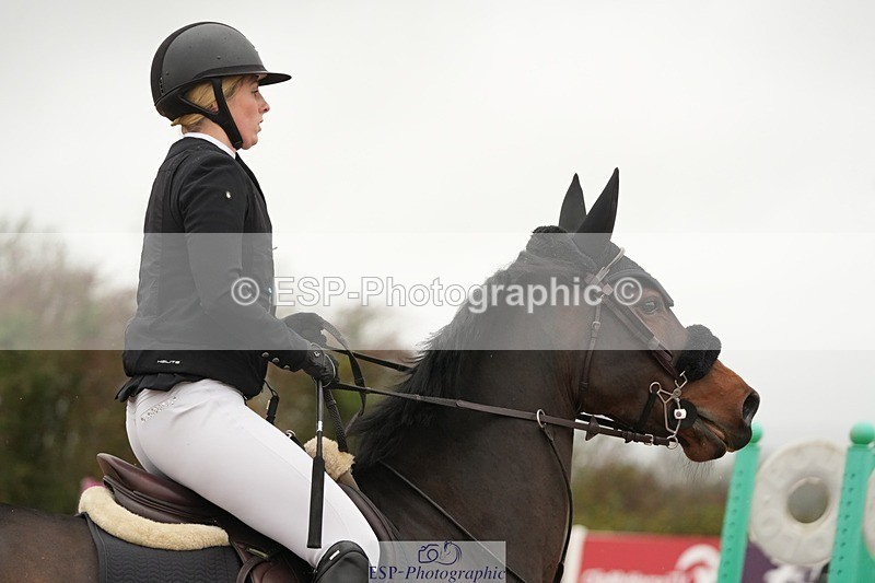 251109-114827-03639 - Cls 20 Newcomers and 1.10m Open