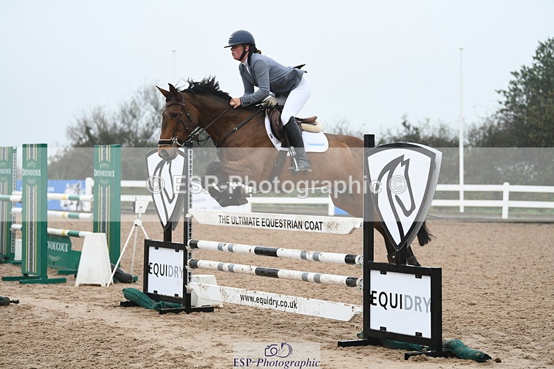 241103A-113523-07834 - SUN Cls 21 Snr Newcomers and 1.10m Open