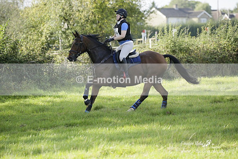  WWHT 171021 3294 - Intermediate (0.90m)  17/10/21