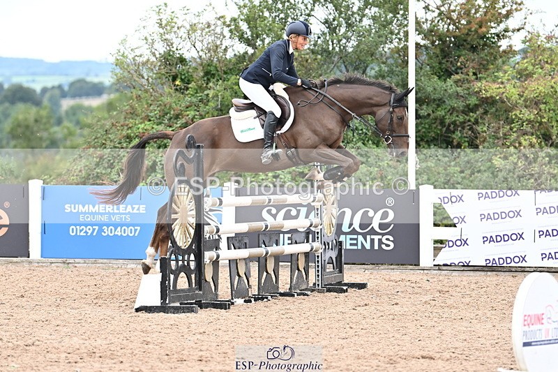 250820B-130448-00686 - Cls 4 Newcomers and 1.10m Open