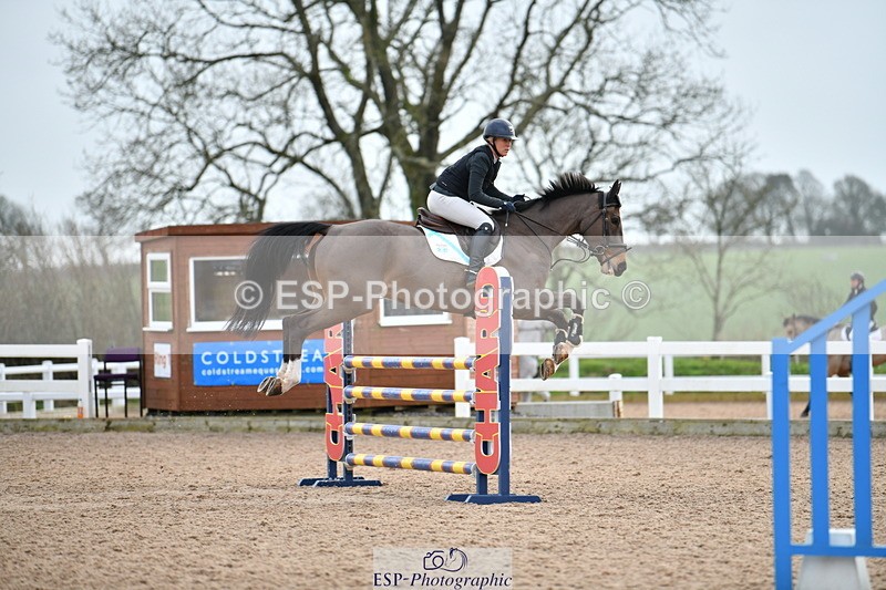 240124A-124334-00521 - Cls 3 Newcomers & 1.10m Open